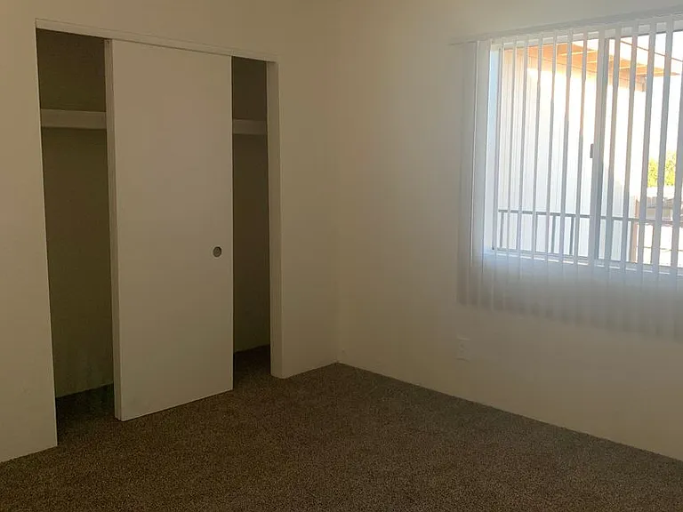 Taylor Heights Apartments — Photo 48