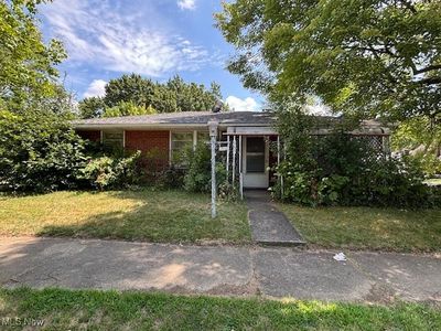 985 Clement St, Akron, OH, 44306