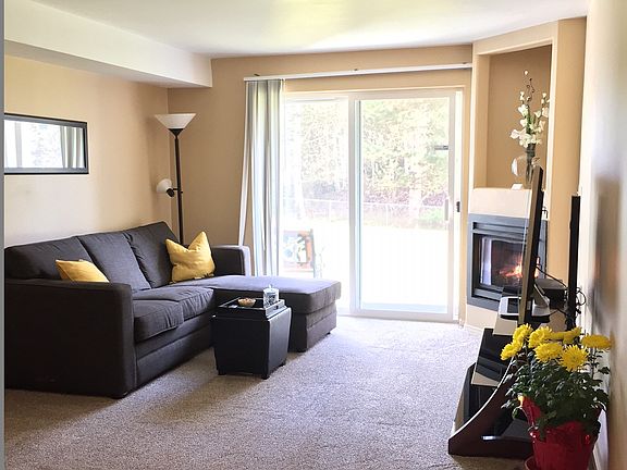 4th image of 18621 Blueberry Ln Unit B103
