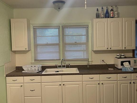 3rd image of 5924 E 9th St #5924