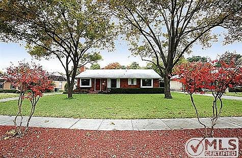 2nd image of 742 Newberry Dr