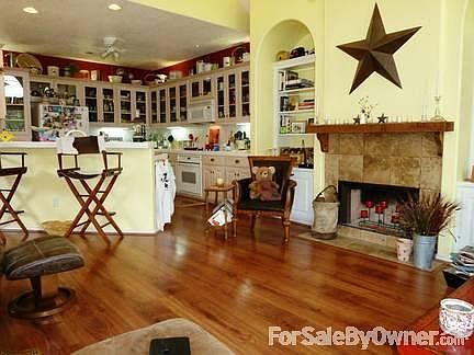 2nd image of 141 Tapatio Dr E