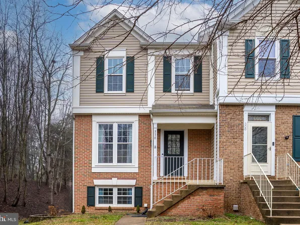 310 Falkirk Ct, Fredericksburg, VA 22406