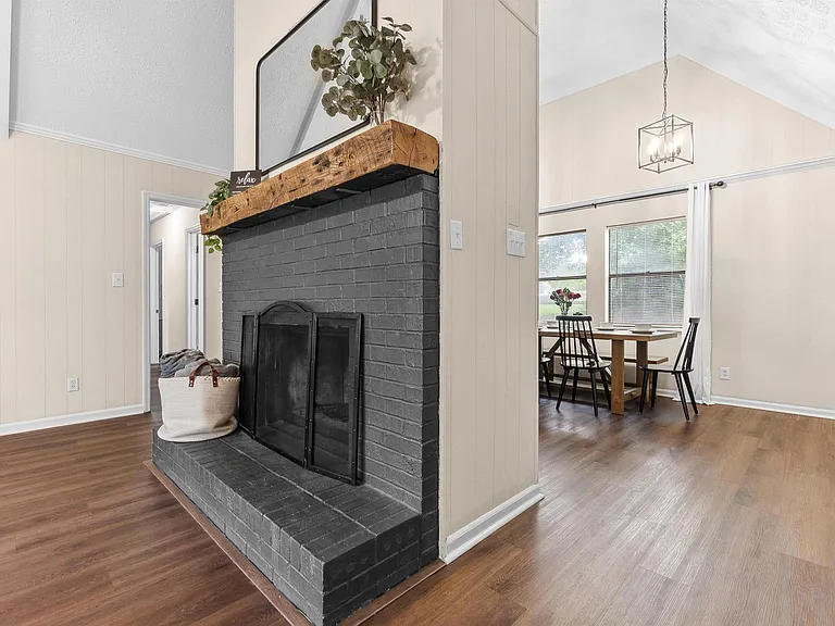 1100 Kenwood Dr — Photo 9