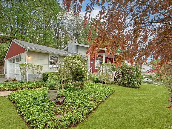 3rd image of 100 Lakeview Avenue