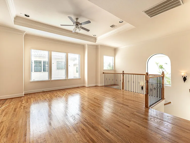 308 Grove St — Photo 13