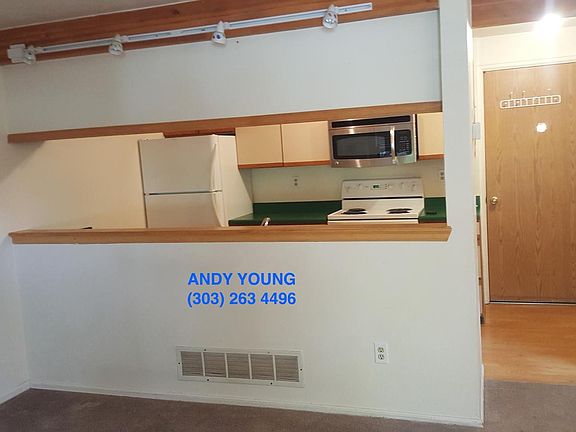 4th image of 357 S Taft Ct