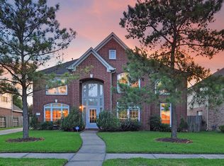 2710 Nutwood Dr, Pearland, TX 77584