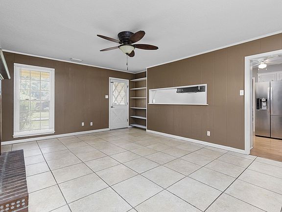 5th image of 7417 Knollwood St