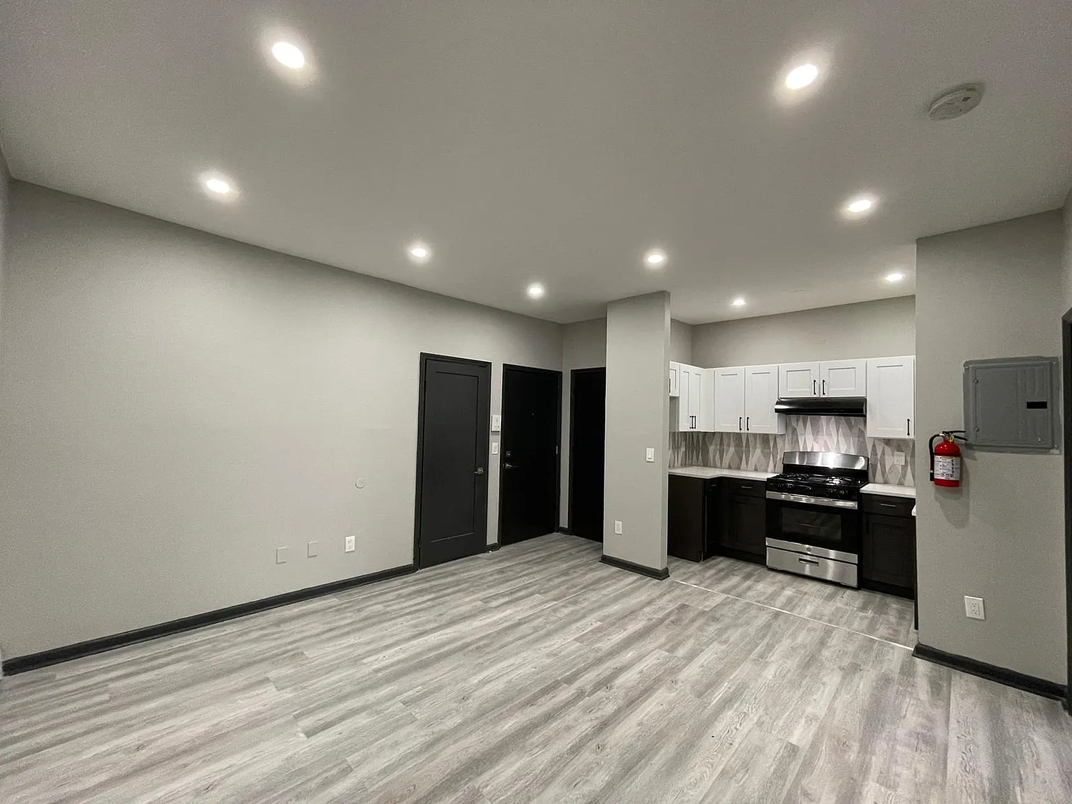 2 bed, $2,000 — Photo 1
