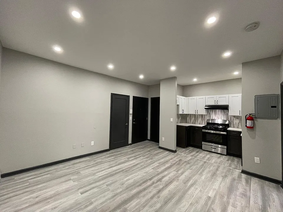 305-306 Magnolia Ave #6