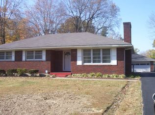 10204 Starlight Way, Louisville, KY 40272