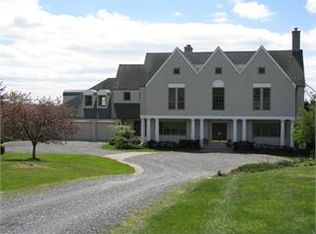 13 Beavers Rd, Tewksbury Twp, NJ 07830