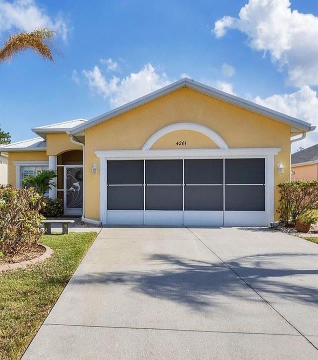 1st image of 4261 Oak Terrace Cir