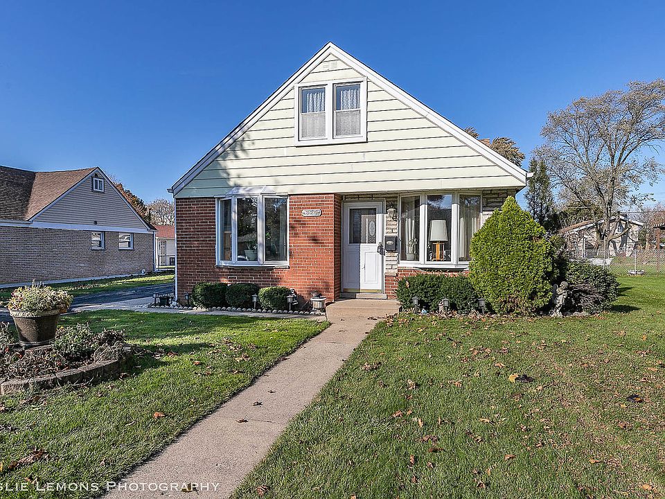 1st image of 320 E Le Moyne Ave