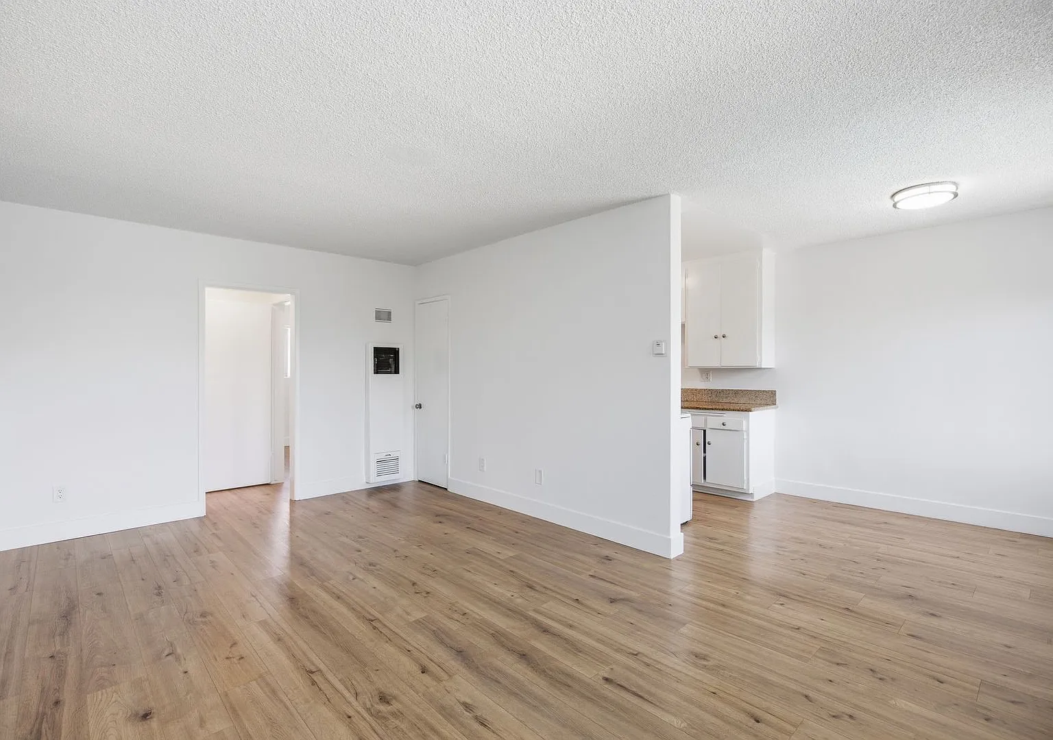 7100 Fulton Ave — Photo 3