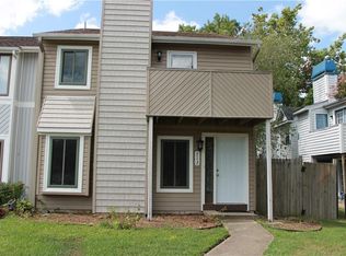 713 Waters Dr, Virginia Beach, VA 23462