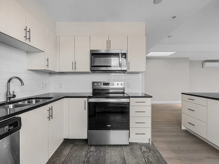 3569 Dutch Village Rd — Photo 78