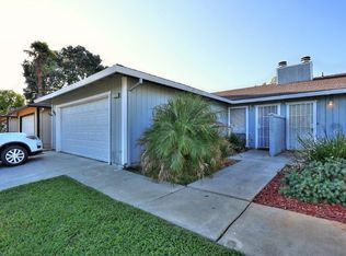 8957 Laguna Vista Ct, Elk Grove, CA 95624