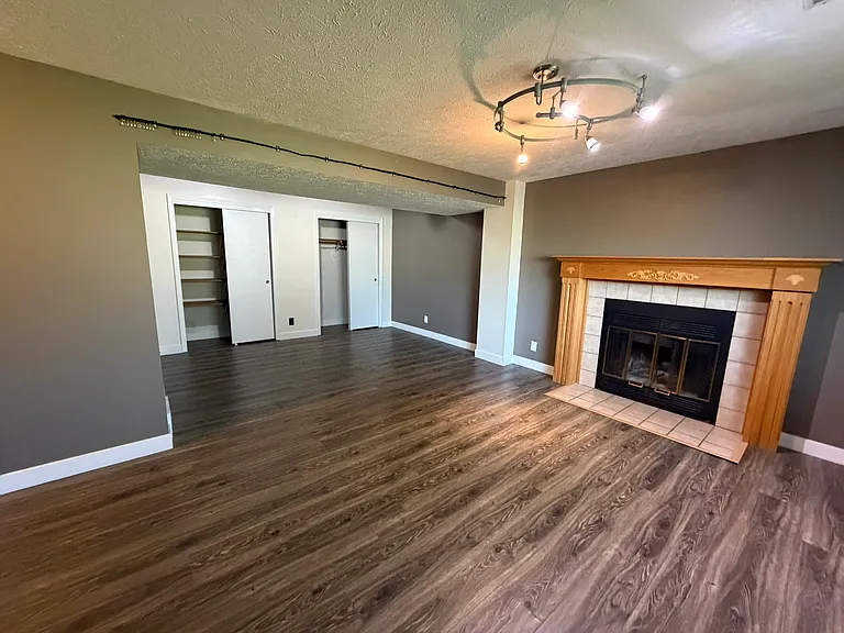 13203 Courtney Dr — Photo 32