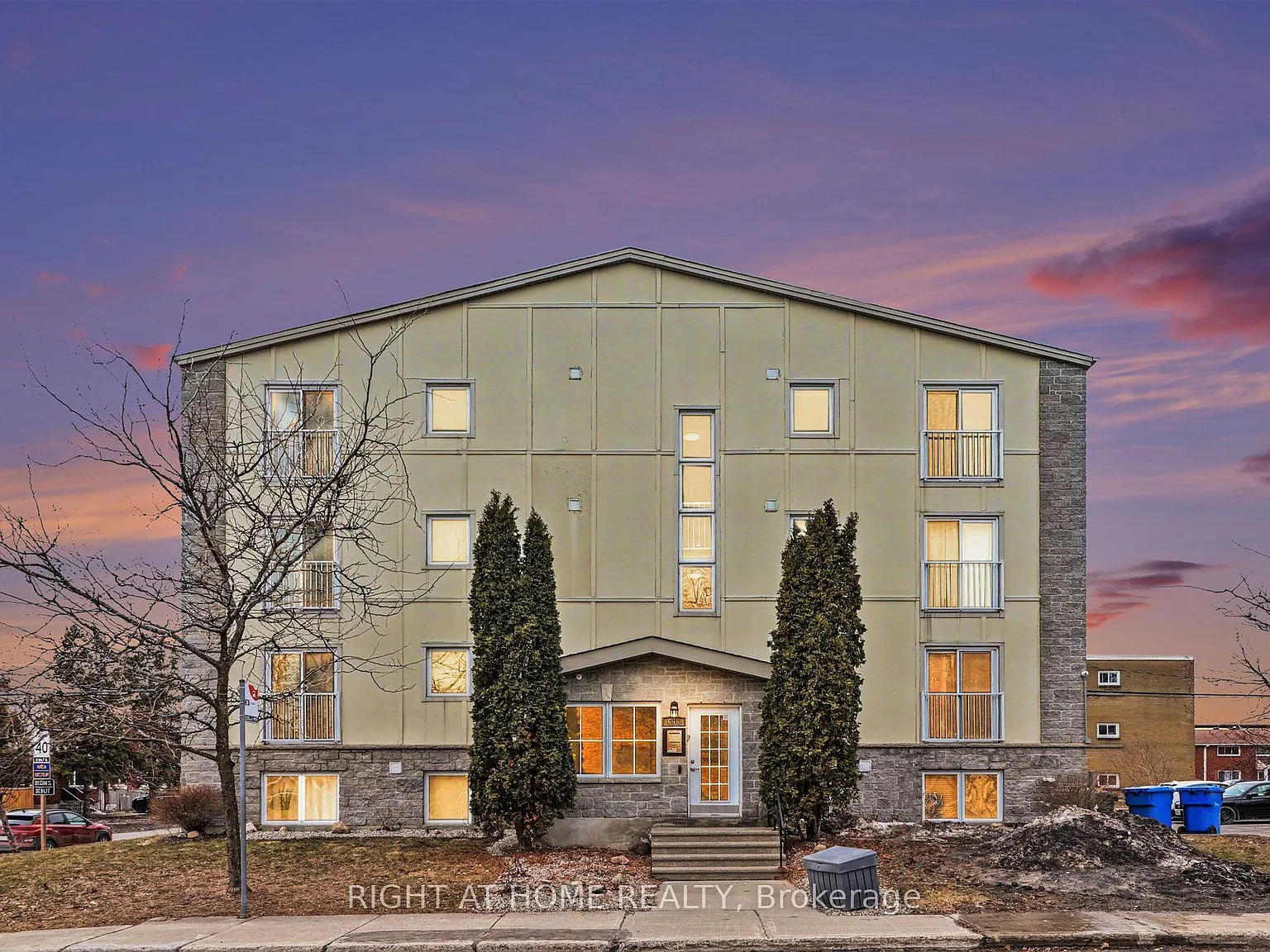 2 bed, $2,400 — Photo 2
