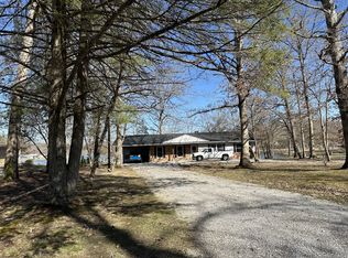 131 Pine Tree Cir, Crossville, TN 38571