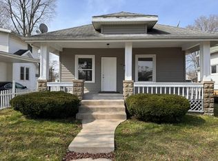 2215 Decamp Ave, Elkhart, IN 46517