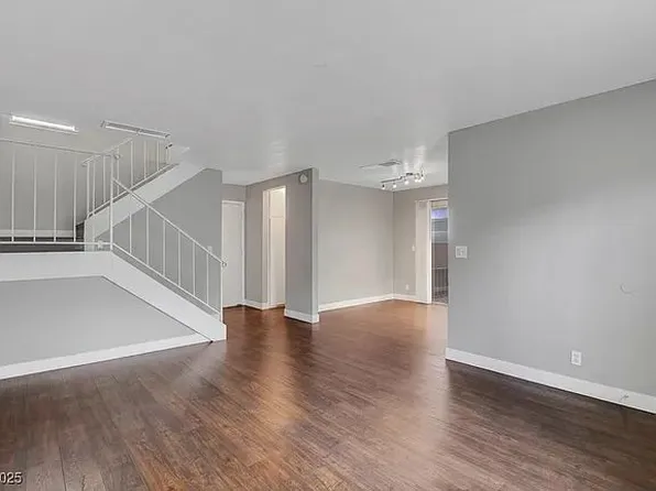 4339 Spencer St APT 15, Las Vegas, NV 89119
