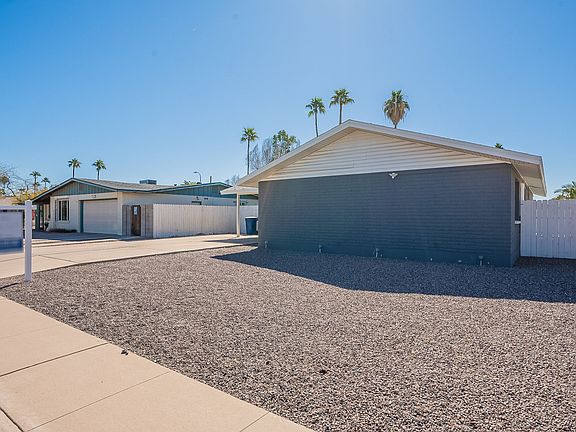 3rd image of 1715 E El Parque Dr