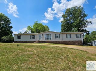 97 Southland Dr, Martinsville, VA 24112
