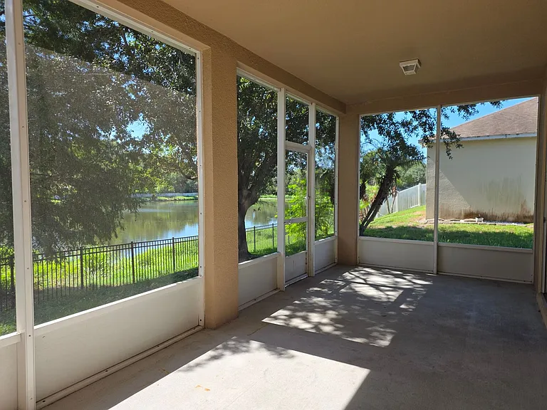 311 Rambling Cir — Photo 25