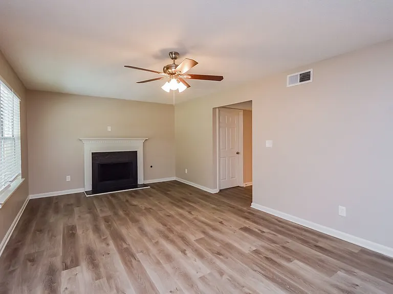 6474 Rebecca Way — Photo 9