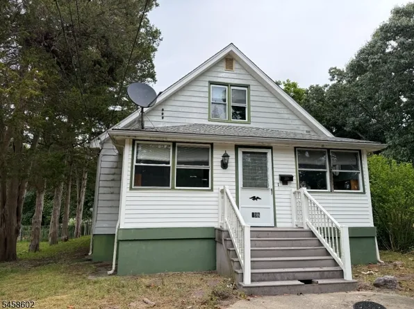 398 Gardens Ave, Waterford Twp., NJ 08004
