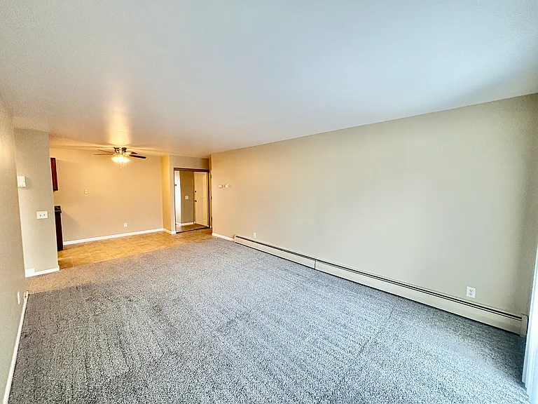 702 W Badger Rd #3 — Photo 4