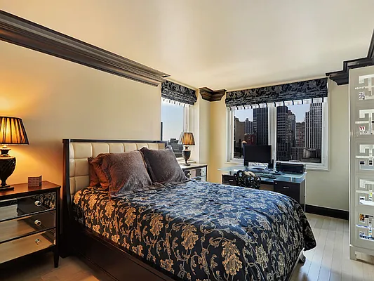 Sold by Sotheby's International Realty | media 5