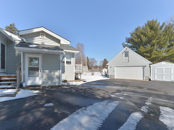 2nd image of 215 Keith Rd