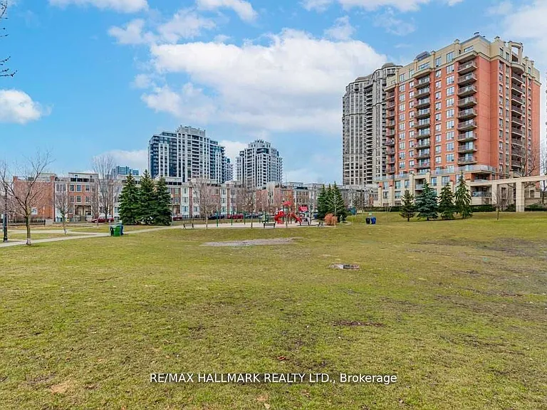 16 Harrison Garden Blvd #1102 — Photo 28