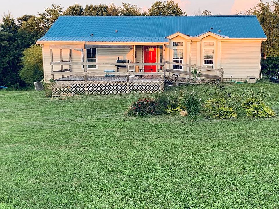 1st image of 302 Brandon Ln