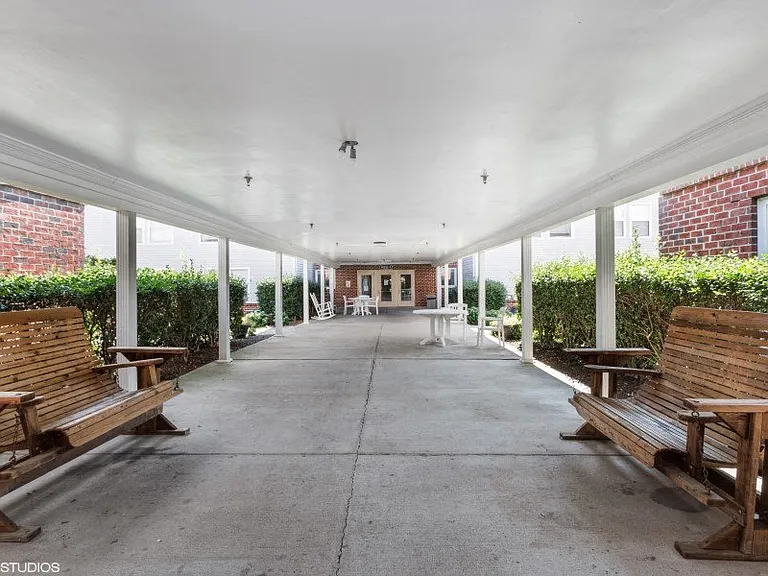 Lexington Commons — Photo 42