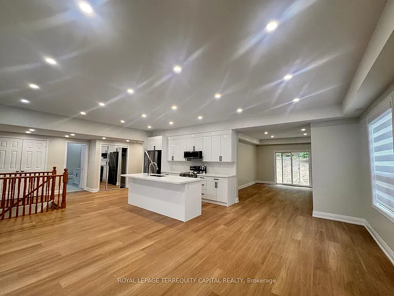 344 Edgehill Dr #UPPER — Photo 6