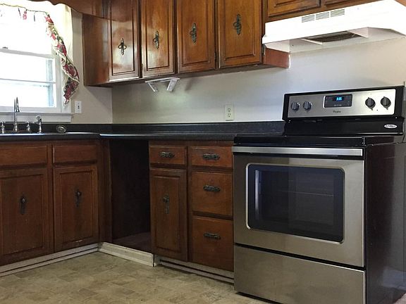3rd image of 318 Clairborne Ave