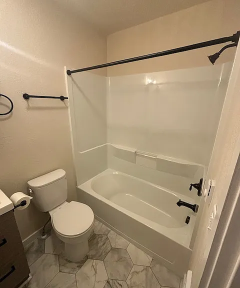 1029 Turner St #1 — Photo 8