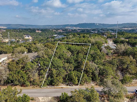 3rd image of 20812 Fawn Ridge Dr