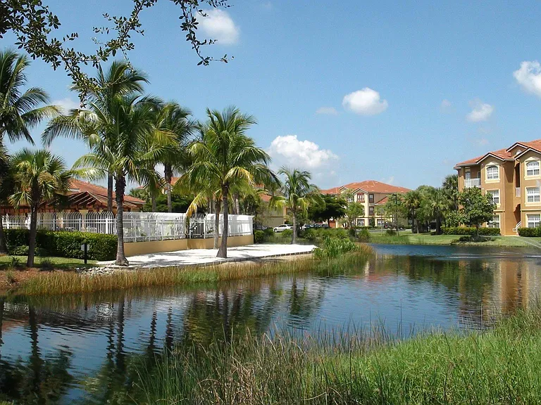 Beautiful Gardens at Beachwalk