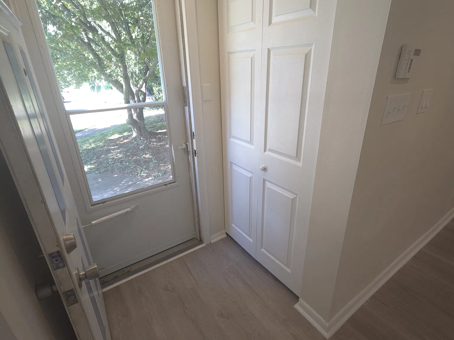 2 bed, 1595 sqft, $2,500 — Photo 3