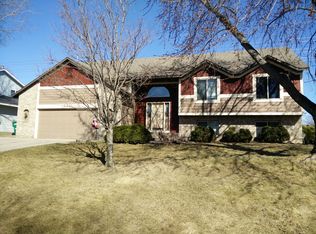 15021 Sunrise Ln, Burnsville, MN 55306