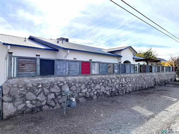1303 N Riverside Dr, Truth Or Consequences, NM 87901