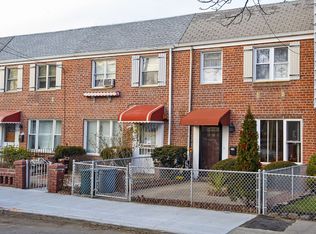59-43 58th Dr, Maspeth, NY 11378