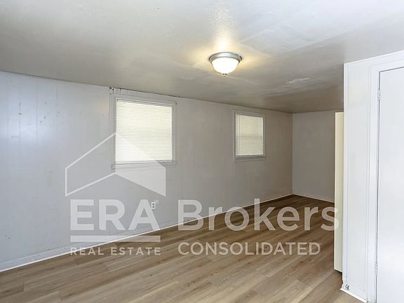 4th image of 404 Hill St #404B