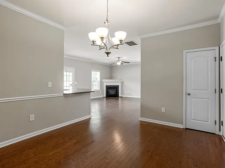 223 Station Dr — Photo 9